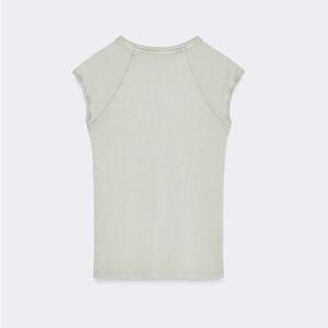 ZARA Light Gray Casual Tee, Size Medium